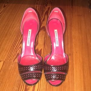 Size 39.5 Manolo Blahnik ALGO black patent heels